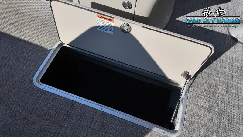 Slide: The Image of Forest River 523 RS 3.0 2018 - 24