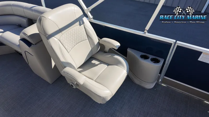 Slide: The Image of Forest River 523 RS 3.0 2018 - 26