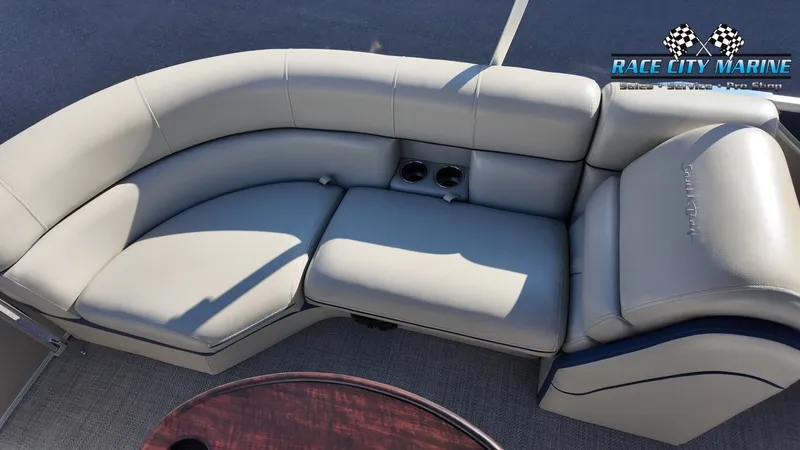 Slide: The Image of Forest River 523 RS 3.0 2018 - 32