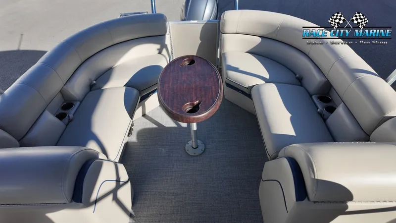 Slide: The Image of Forest River 523 RS 3.0 2018 - 38