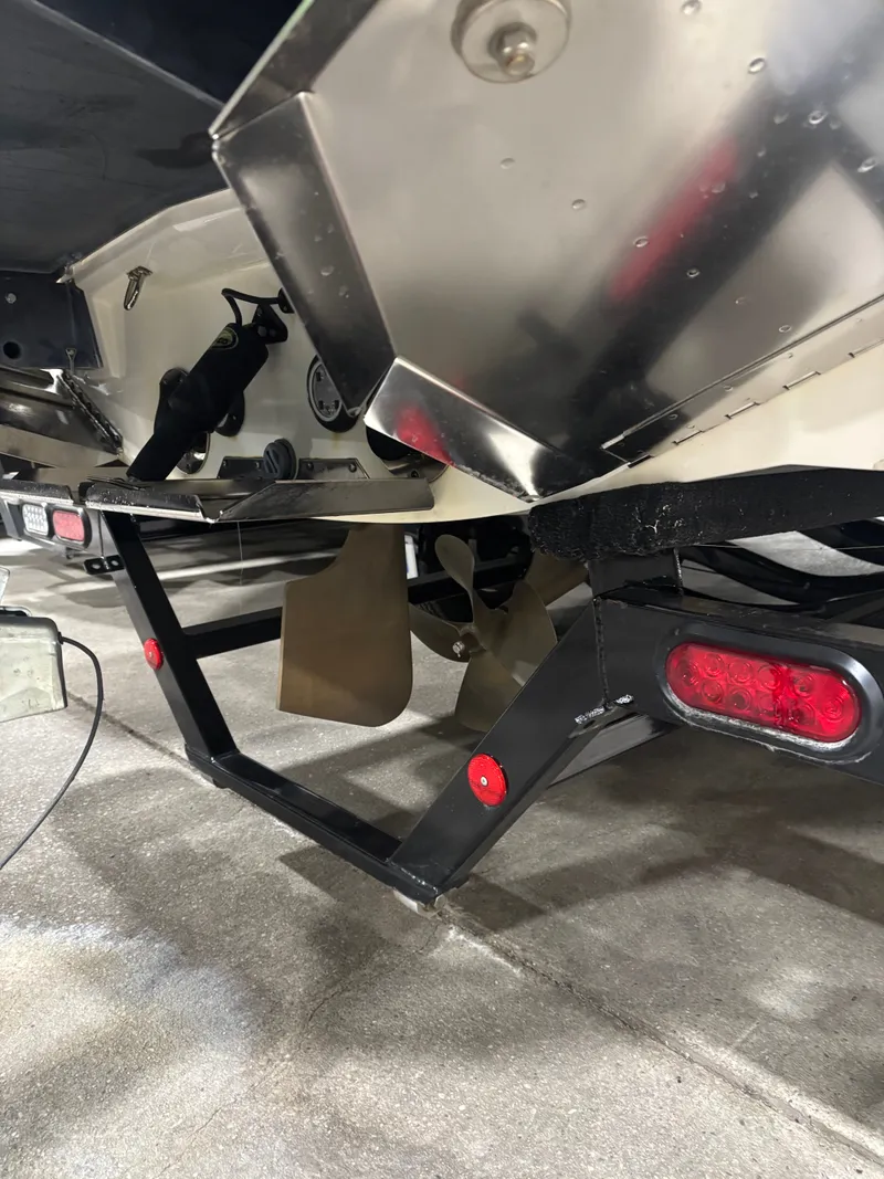 Slide: The Image of MasterCraft NXT22 2020 - 16