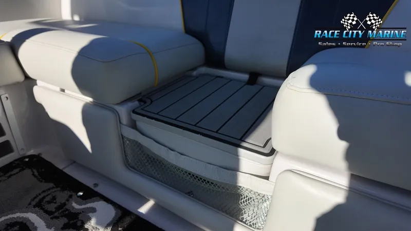 Slide: The Image of Nautique Super Air Nautique 230 2010 - 15