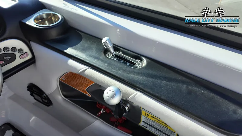 Slide: The Image of Nautique Super Air Nautique 230 2010 - 19