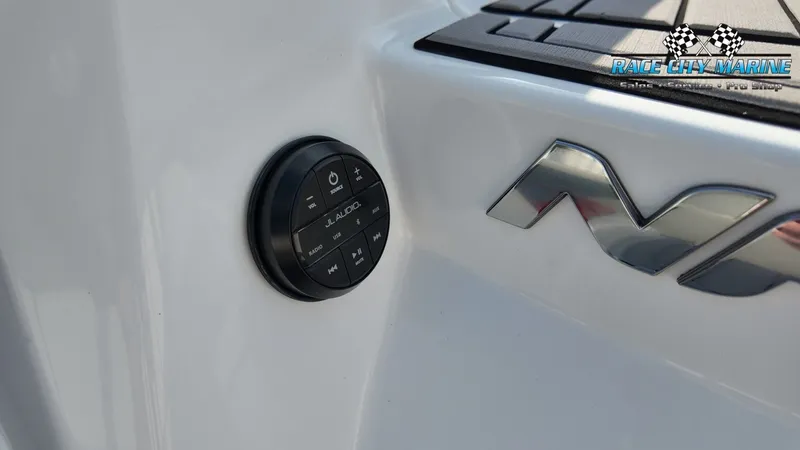 Slide: The Image of Nautique G25 2020 - 10