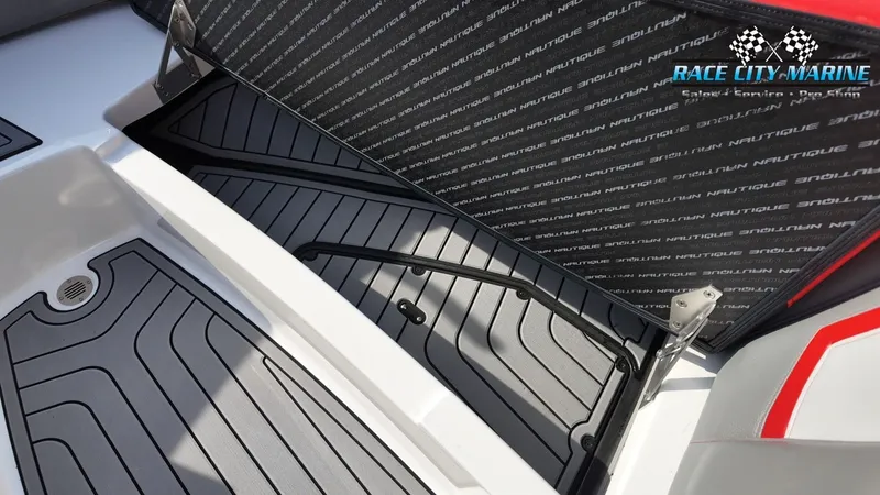 Slide: The Image of Nautique G25 2020 - 46