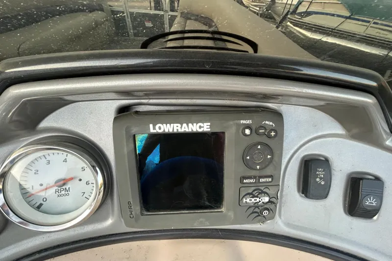 Slide: The Image of 2017 Sun Tracker Party Barge 24 DLX pontoon boat with 150 HP engine. - 18