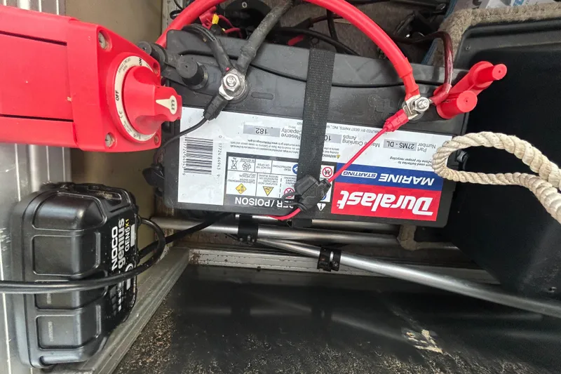 Slide: The Image of Propeller of 2017 Sun Tracker Party Barge 24 DLX on trailer. - 23