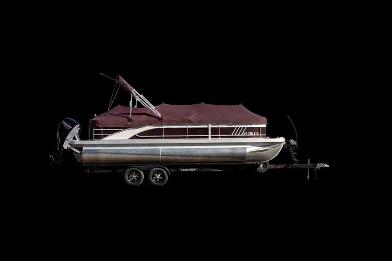 Slide: The Image of Bennington 22 L STERN FISH 2023 - 14