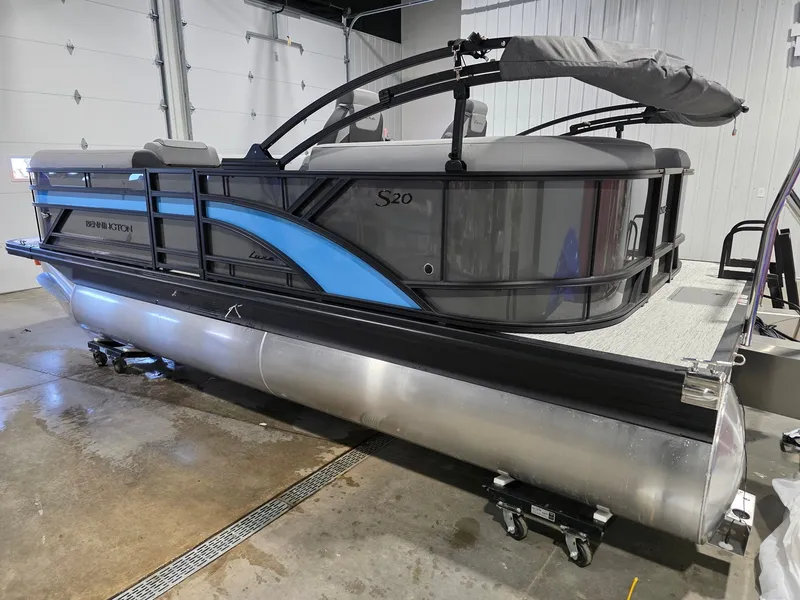 Slide: The Image of Bennington 20SSR (TC) 2026 - 6