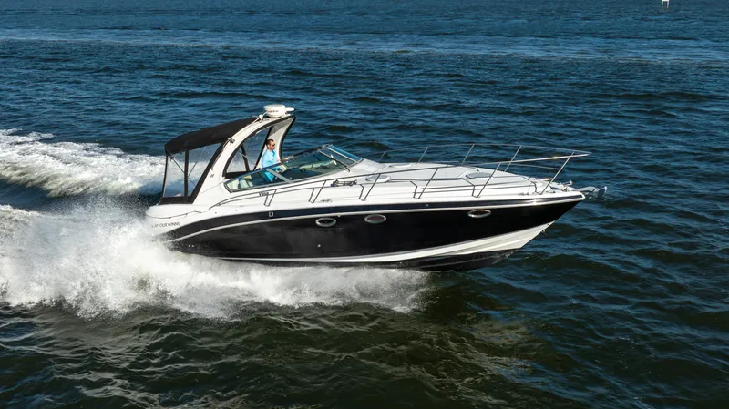 Slide: The Image of Four Winns 358 Vista 2009 - 13