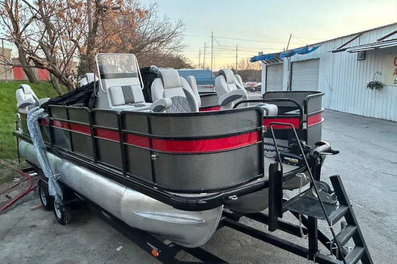 Slide: The Image of Cardboard box labeled "PowerDrive 70" with 70 lbs thrust, 60" shaft, 24 Volt. - 5