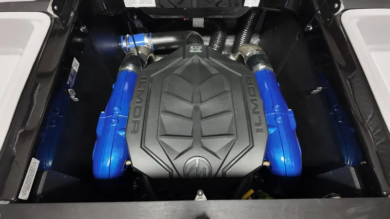 Slide: The Image of MasterCraft XT24 2026 - 101