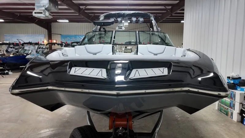 Slide: The Image of MasterCraft XT24 2026 - 20
