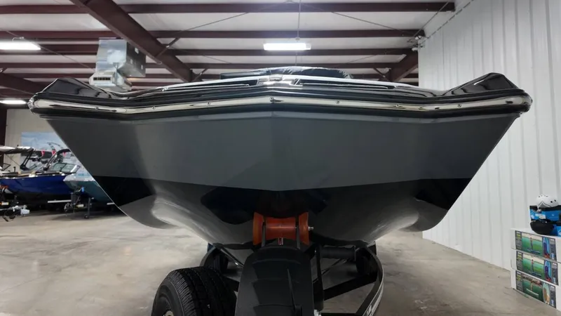 Slide: The Image of MasterCraft XT24 2026 - 21