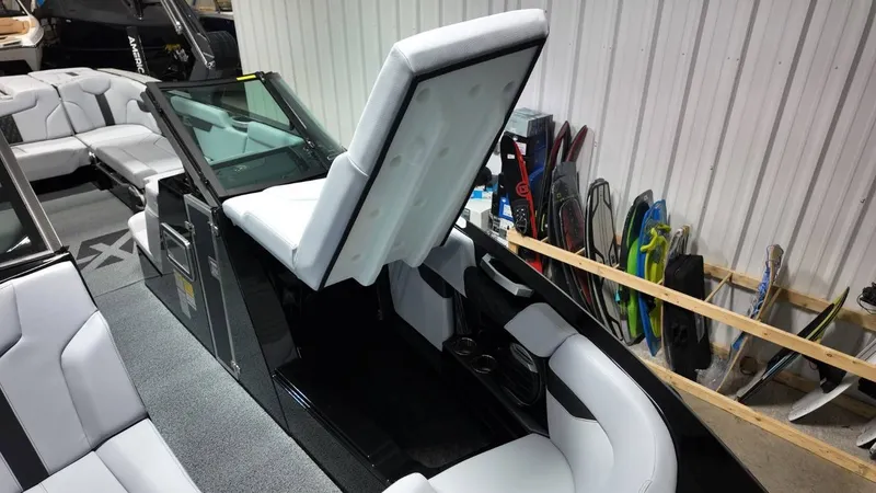 Slide: The Image of MasterCraft XT24 2026 - 26