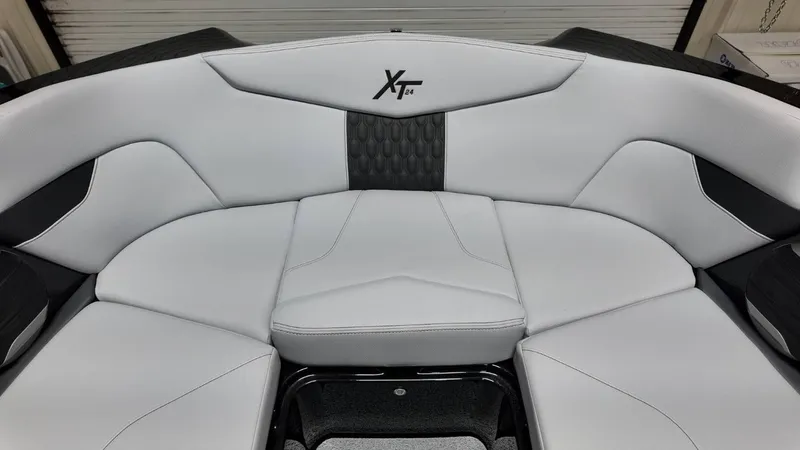 Slide: The Image of MasterCraft XT24 2026 - 29