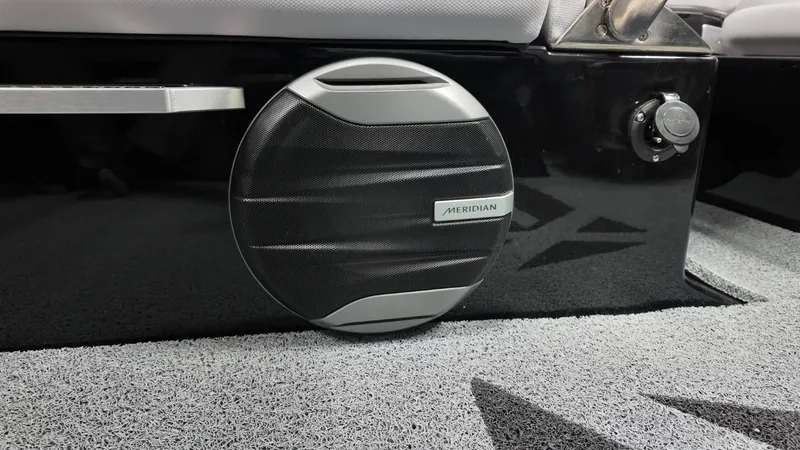 Slide: The Image of MasterCraft XT24 2026 - 69