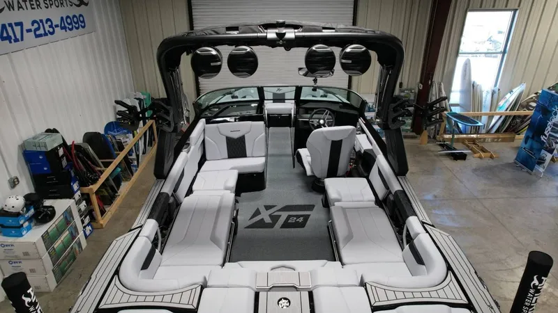 Slide: The Image of MasterCraft XT24 2026 - 76