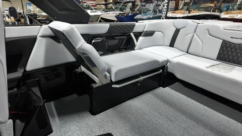 Slide: The Image of MasterCraft XT24 2026 - 87