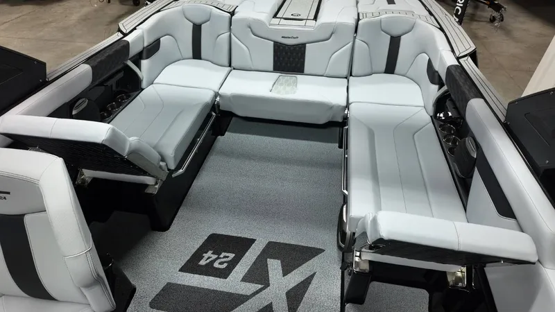 Slide: The Image of MasterCraft XT24 2026 - 88