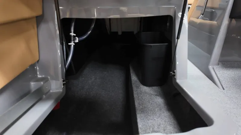 Slide: The Image of MasterCraft XT23 2026 - 50