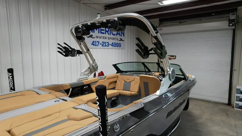 Slide: The Image of MasterCraft XT23 2026 - 60