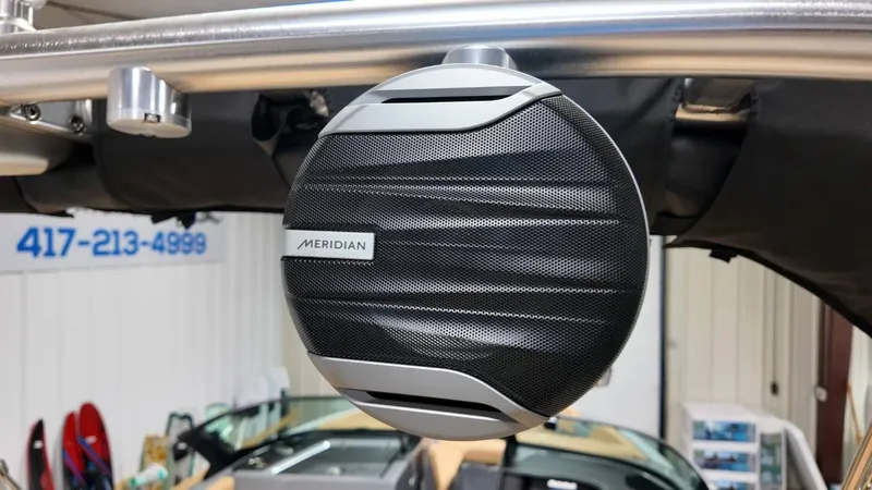 Slide: The Image of MasterCraft XT23 2026 - 61