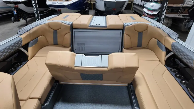 Slide: The Image of MasterCraft XT23 2026 - 66