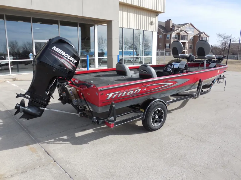 Slide: The Image of Triton X18c 2014 - 3