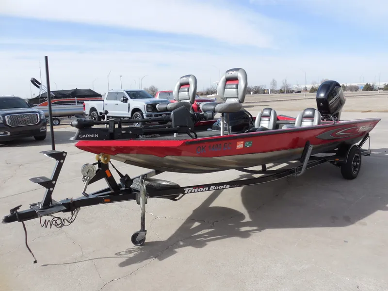 Slide: The Image of Triton X18c 2014 - 7