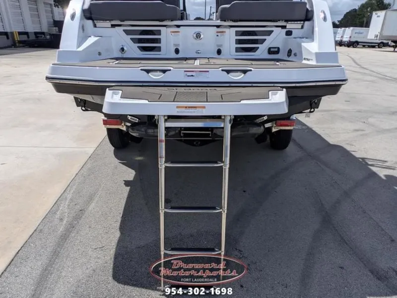 Slide: The Image of Scarab 235 LX Wake 2026 - 26