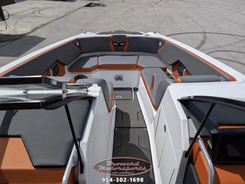 Slide: The Image of Scarab 285 LX Wake 2026 - 23