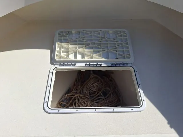 Slide: The Image of Parker Marine 21SE Center Console 2012 - 15