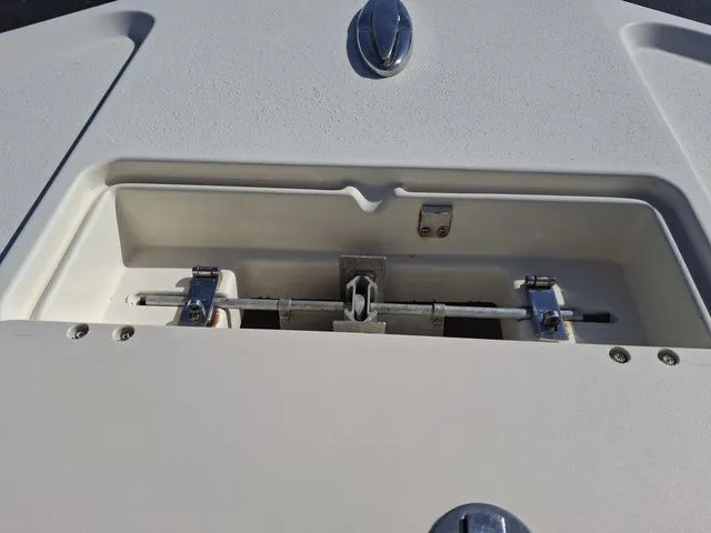 Slide: The Image of Parker Marine 21SE Center Console 2012 - 16