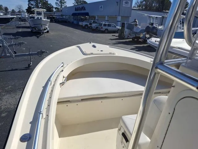 Slide: The Image of Parker Marine 21SE Center Console 2012 - 17