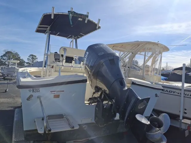 Slide: The Image of Parker Marine 21SE Center Console 2012 - 5