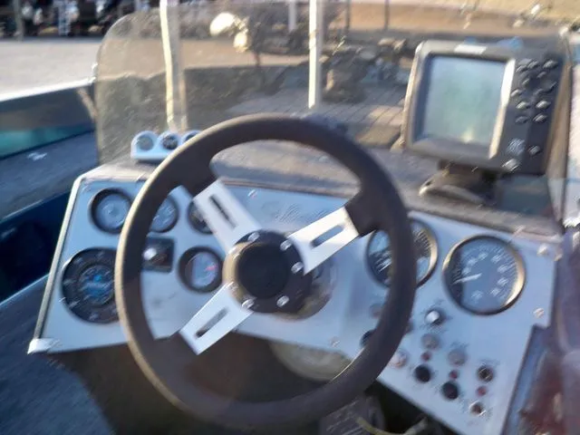 Slide: The Image of Bass Cat 19 ft Bass Pantera 1986 - 5