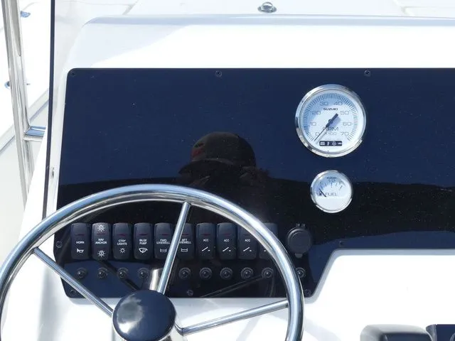 Slide: The Image of Bulls Bay 2200 XS 2026 - 19