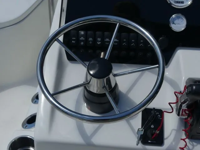 Slide: The Image of Bulls Bay 2200 XS 2026 - 20