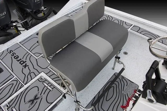 Slide: The Image of Xpress X23B LOUNGE DUAL 2025 - 7