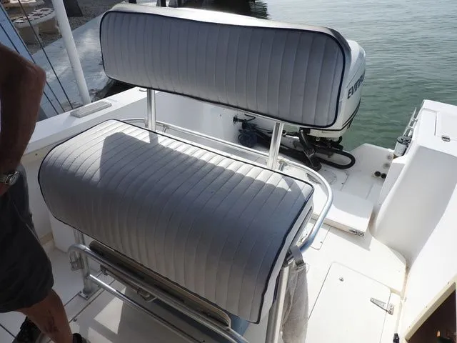 Slide: The Image of Mako 241 Center Console 1993 - 10