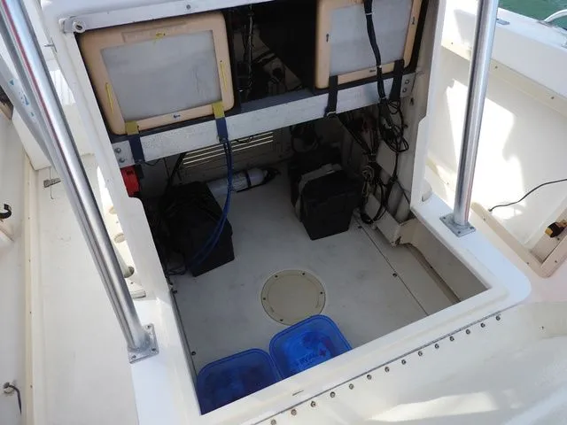 Slide: The Image of Mako 241 Center Console 1993 - 17