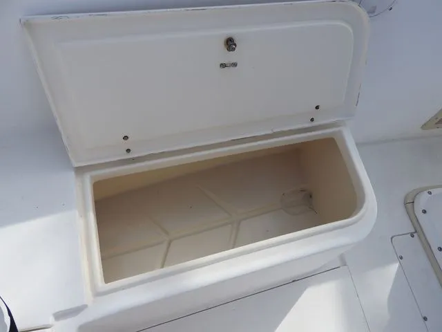 Slide: The Image of Mako 241 Center Console 1993 - 7