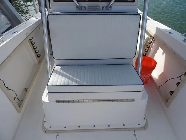 Slide: The Image of Mako 241 Center Console 1993 - 8