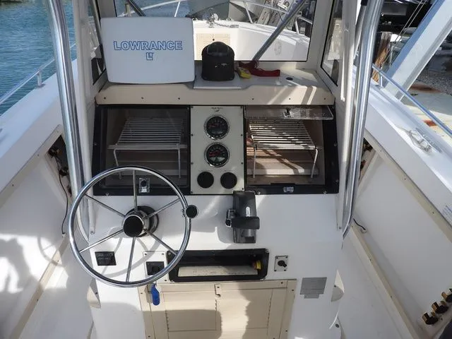 Slide: The Image of Mako 241 Center Console 1993 - 9