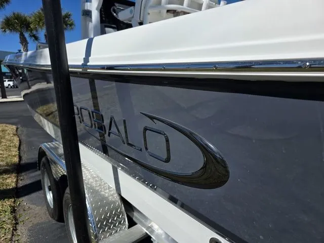 Slide: The Image of Robalo 246 Cayman 2026 - 12