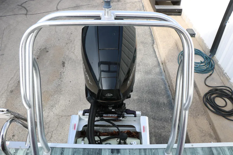 Slide: The Image of 2019 Crest II 240 SL boat with Mercury outboard motor, viewed from above. - 39