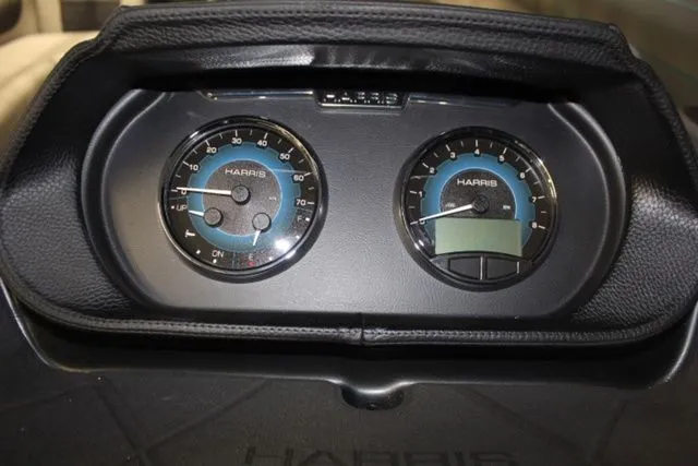 Slide: The Image of Harris Sunliner 250 SLDH 2026 - 25