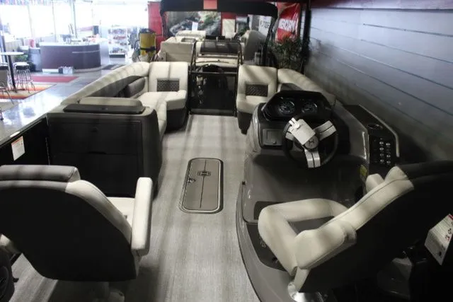 Slide: The Image of Harris Sunliner 250 SLDH 2026 - 7