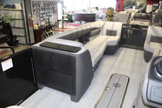 Slide: The Image of Harris Sunliner 250 SLDH 2026 - 8